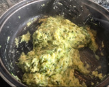 Foto del paso 2 de la receta: Empanada de calabacín, queso y huevo