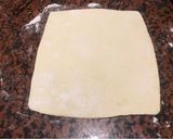 Foto del paso 1 de la receta: Empanadillas de cayote y nuez en masa de hojaldre