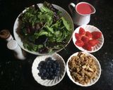 Foto del paso 1 de la receta: Ensalada Multicolor con Vinagreta de Arándanos Rojos