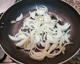 Foto del paso 1 de la receta: Solomillo de cerdo con salsa de paté