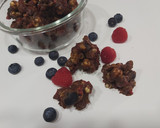 Foto del paso 3 de la receta: Crocanti de chocolate, con frutos rojos y frutos secos