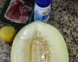 Foto del paso 1 de la receta Sopa de melón con jamón iberico