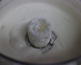 A picture of step 11 of Easy No-Bake Banana & Oreo Cake.