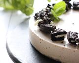A picture of step 17 of Easy No-Bake Banana & Oreo Cake.