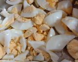 A picture of step 1 of Egg masala.