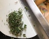 Une image de l'étape 2 de Pommes de terre roseval sautées aux poivrons corne et herbes aromatiques.