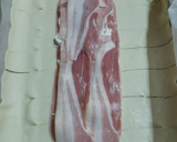 Foto del paso 2 de la receta: Trenza hojaldre, bacon, queso cabra y jamón york
