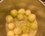 Foto del paso 1 de la receta: Cebollitas francesas caramelizada con Vermut | guarnición para Carnes de Navidad