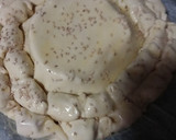 Foto del paso 4 de la receta: Rosca de queso camembert y Frankfurt (hojaldre)