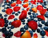 A picture of step 4 of Christmas 🎄 Baked Fruit Pancake 🥞.