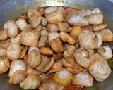 Foto langkah ke 3 dari resep Krecek Rambak Kacang Tolo.