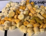 Une image de l'étape 5 de Carottes jaunes et blanches au cumin et citron confit.