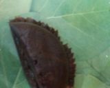 A picture of step 10 of Dates ParleG Gujiya.