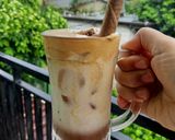Foto langkah ke 5 dari resep Choco Dalgona Coffee.