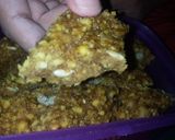 A picture of step 6 of Besan with dry fruits.