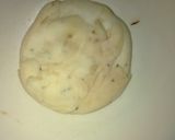 A picture of step 2 of Chicken wontons.