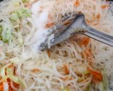 Foto langkah ke 3 dari resep Bihun goreng simple untuk isian gorengan.