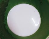 Hình bước làm 1 của món Đùi gà bó xôi chiên giòn