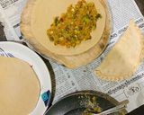 A picture of step 4 of Veg loaded paratha.