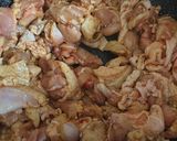 รูปขั้นตอนการทำที่ 2 ของ แกงอ่อมไก่ใส่บวบ