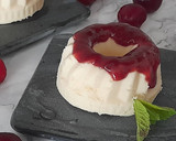 Foto del paso 5 de la receta: Savarin de queso y salsa de cerezas
