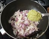 A picture of step 5 of Shahi Paneer.