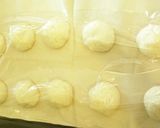 A picture of step 7 of Our Family’s Delicious Melon Pan.