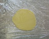 A picture of step 9 of Our Family’s Delicious Melon Pan.