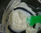 A picture of step 1 of Pinapple White chocolate bar.