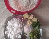 A picture of step 1 of Khaman Poha.
