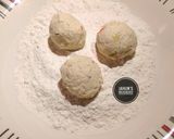 A picture of step 3 of Awara Balls.