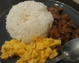 รูปขั้นตอนการทำที่ 7 ของ หมูผัดไข่ขยี้ คิคิ