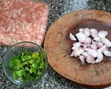 รูปขั้นตอนการทำที่ 1 ของ ลาบหมู