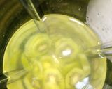 A picture of step 1 of Kiwi Lemonade.