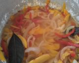 Foto del paso 2 de la receta: Salsa de durazno, cebolla y pimentón🍱🍛🍚