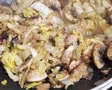 Foto del paso 2 de la receta: Salteado de champiñones y col china