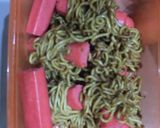 A picture of step 3 of Sausage-mie.