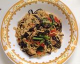 Foto langkah ke 11 dari resep Mie Tongseng Pelangi.