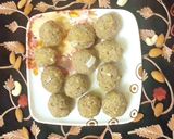 आटा अलसी गुड़ के लड्डू(Aata alsi ke laddu recipe in Hindi) रेसिपी चरण 5 फोटो