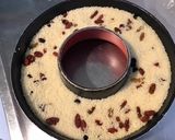 Une image de l'étape 5 de Couronne de semoule aux fruits secs et baies.