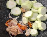 Foto langkah ke 4 dari resep Tumis Oyong Misoa #jiorecipe.