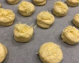 Pihe puha sajtos-burgonyás pogácsa recept fázis 5 fotója