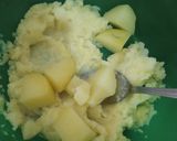 Foto langkah ke 1 dari resep Sup Krim Kentang.
