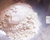 草莓蛋糕 (免烤箱)的食譜步驟2照片