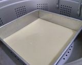 Foto langkah ke 11 dari resep Lumpur Lapis Kukus.