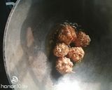 A picture of step 2 of Maggi manchurian.