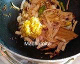 A picture of step 5 of Vegetable Pulao.