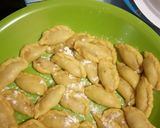 Foto langkah ke 3 dari resep Pastel Mini Abon Renyahh.