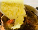 A picture of step 3 of Saffron Rose Tea.
