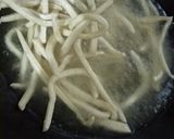 Foto langkah ke 6 dari resep Stik bawang renyah.